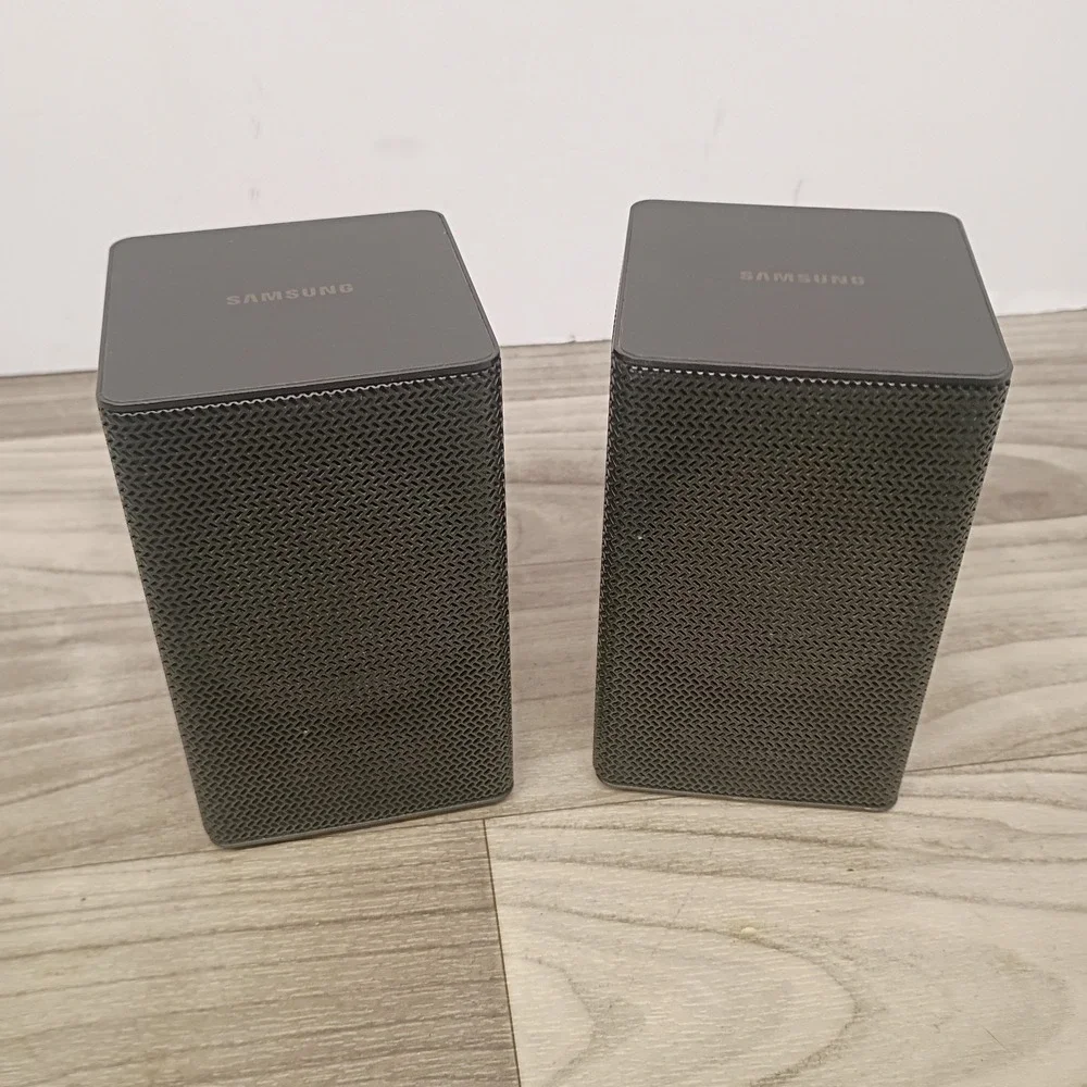 Samsung Surround Satellite Speakers PS-KS1-1  Left and Right